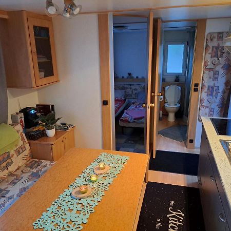 Lexi Zen House Apartment Камник Екстериор снимка